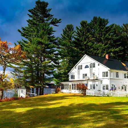 Wolf Cove Inn Poland エクステリア 写真