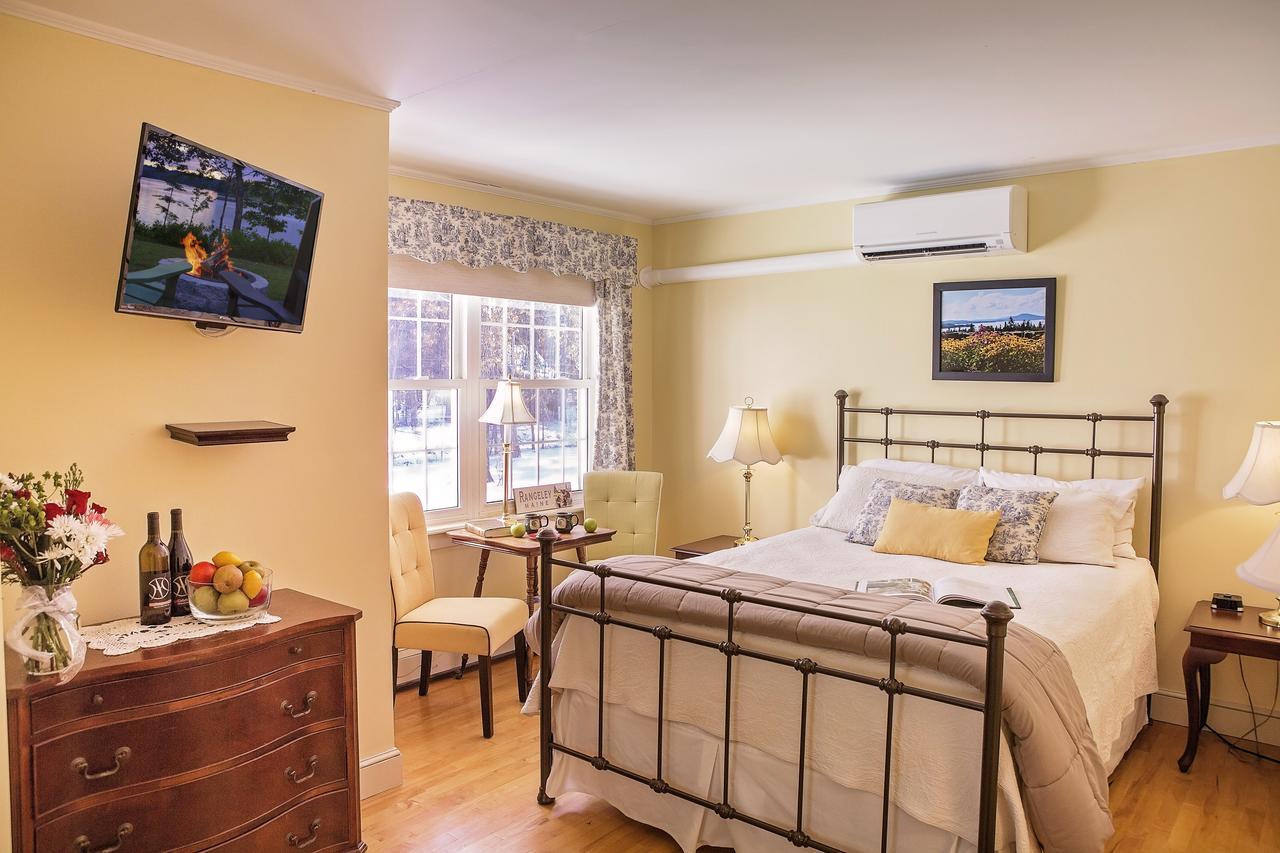Wolf Cove Inn Poland 部屋 写真