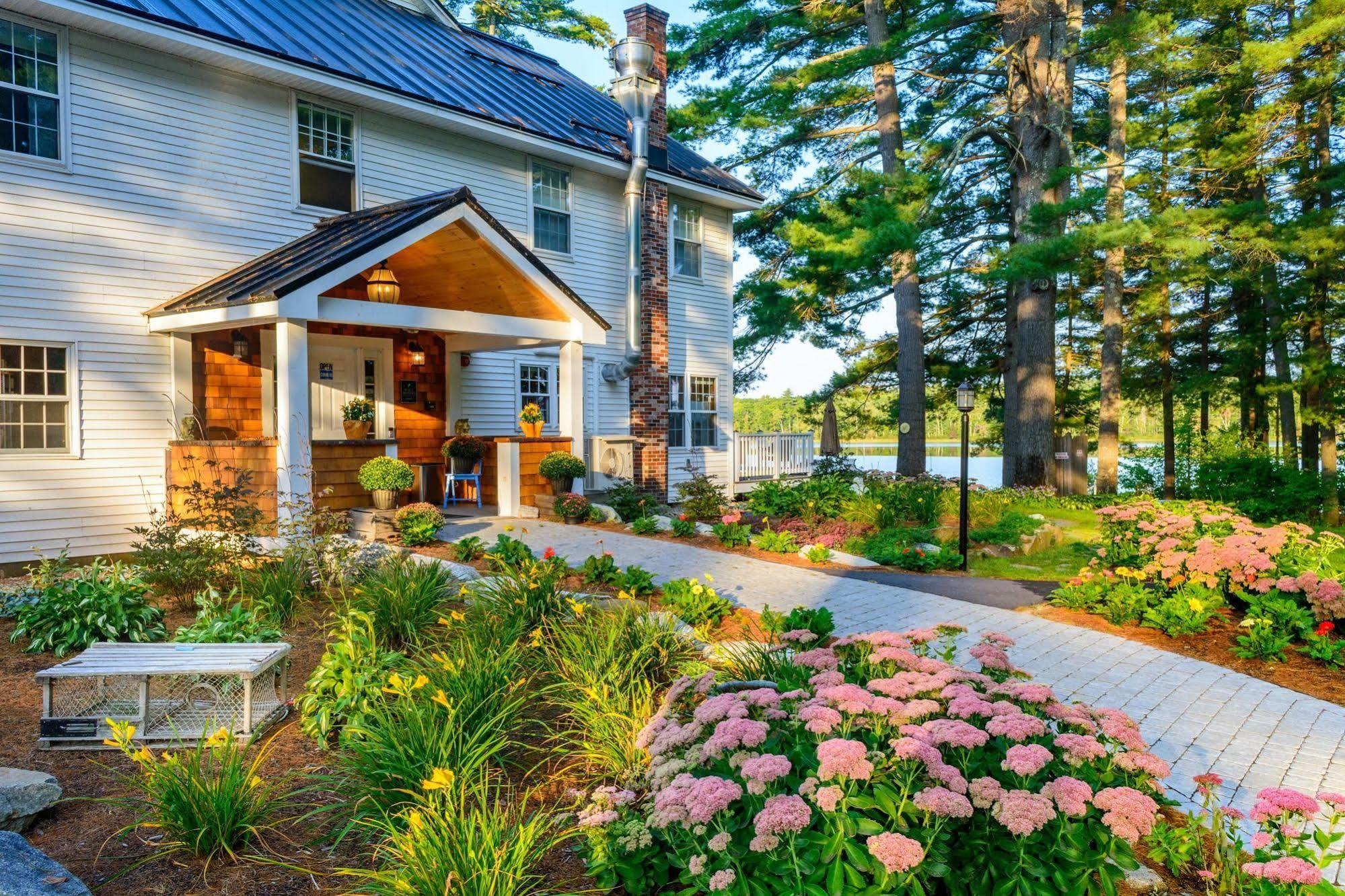 Wolf Cove Inn Poland エクステリア 写真