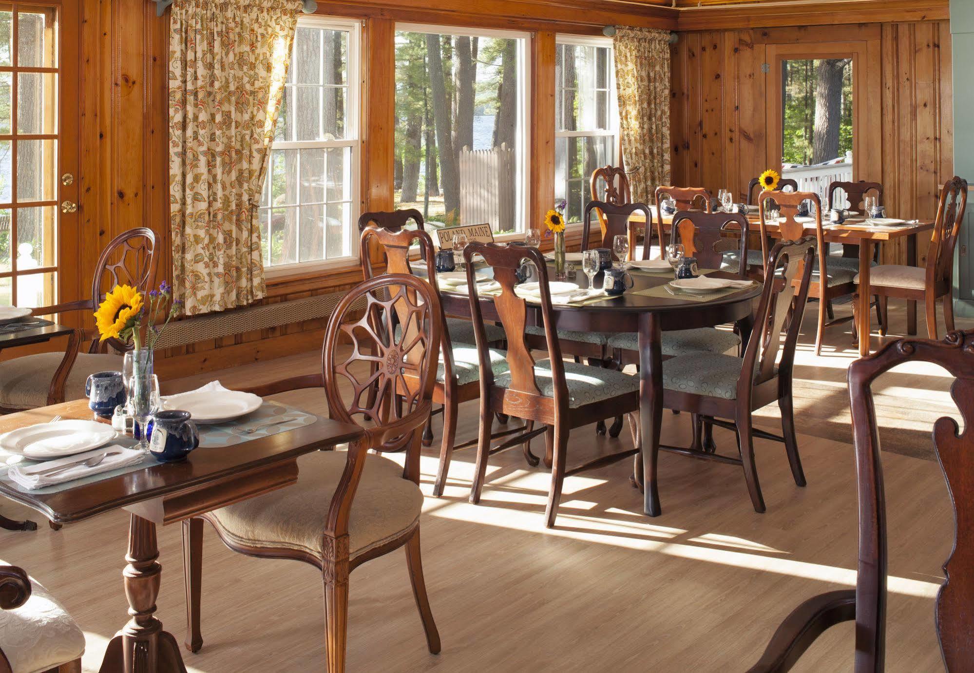 Wolf Cove Inn Poland エクステリア 写真