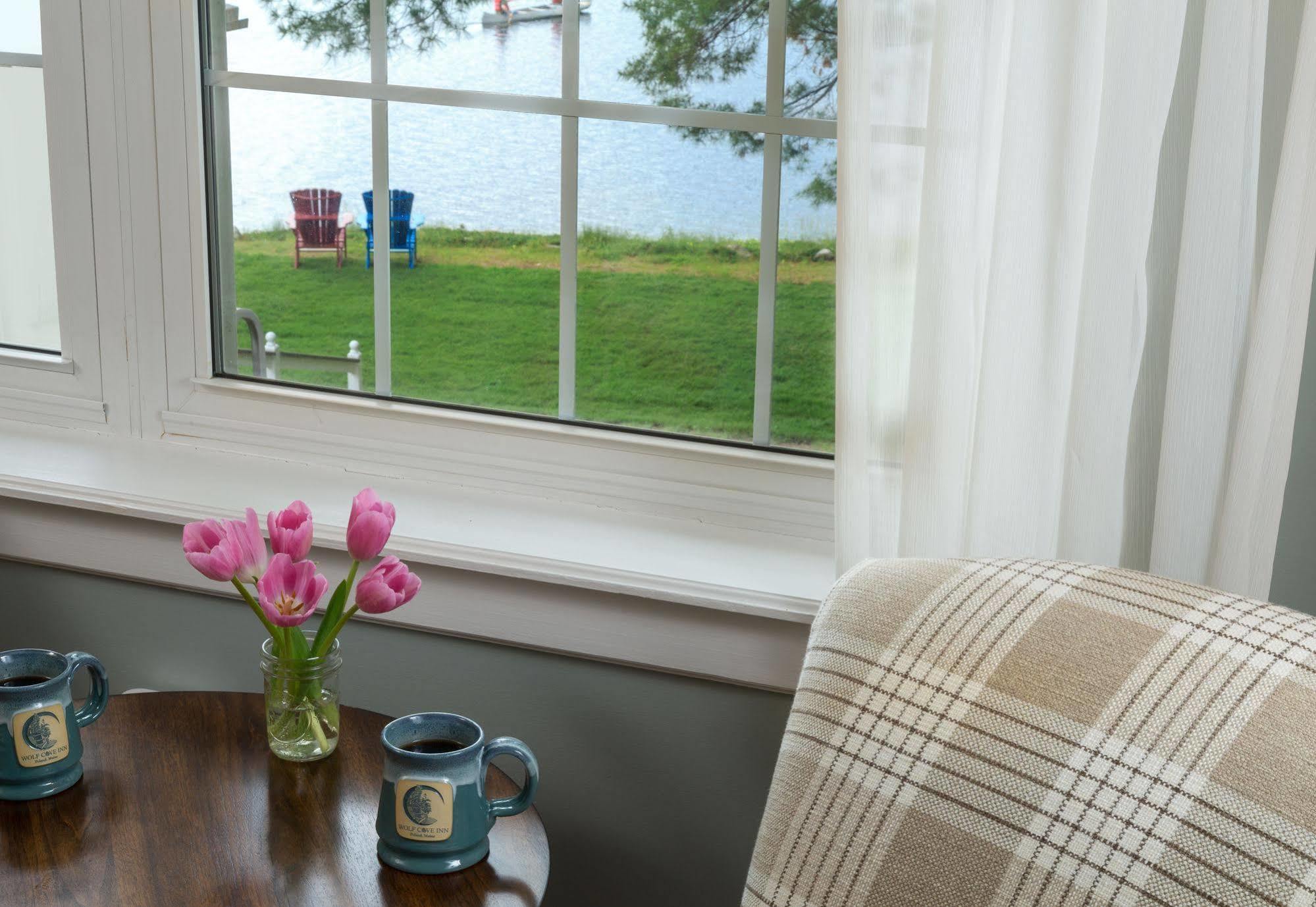 Wolf Cove Inn Poland エクステリア 写真
